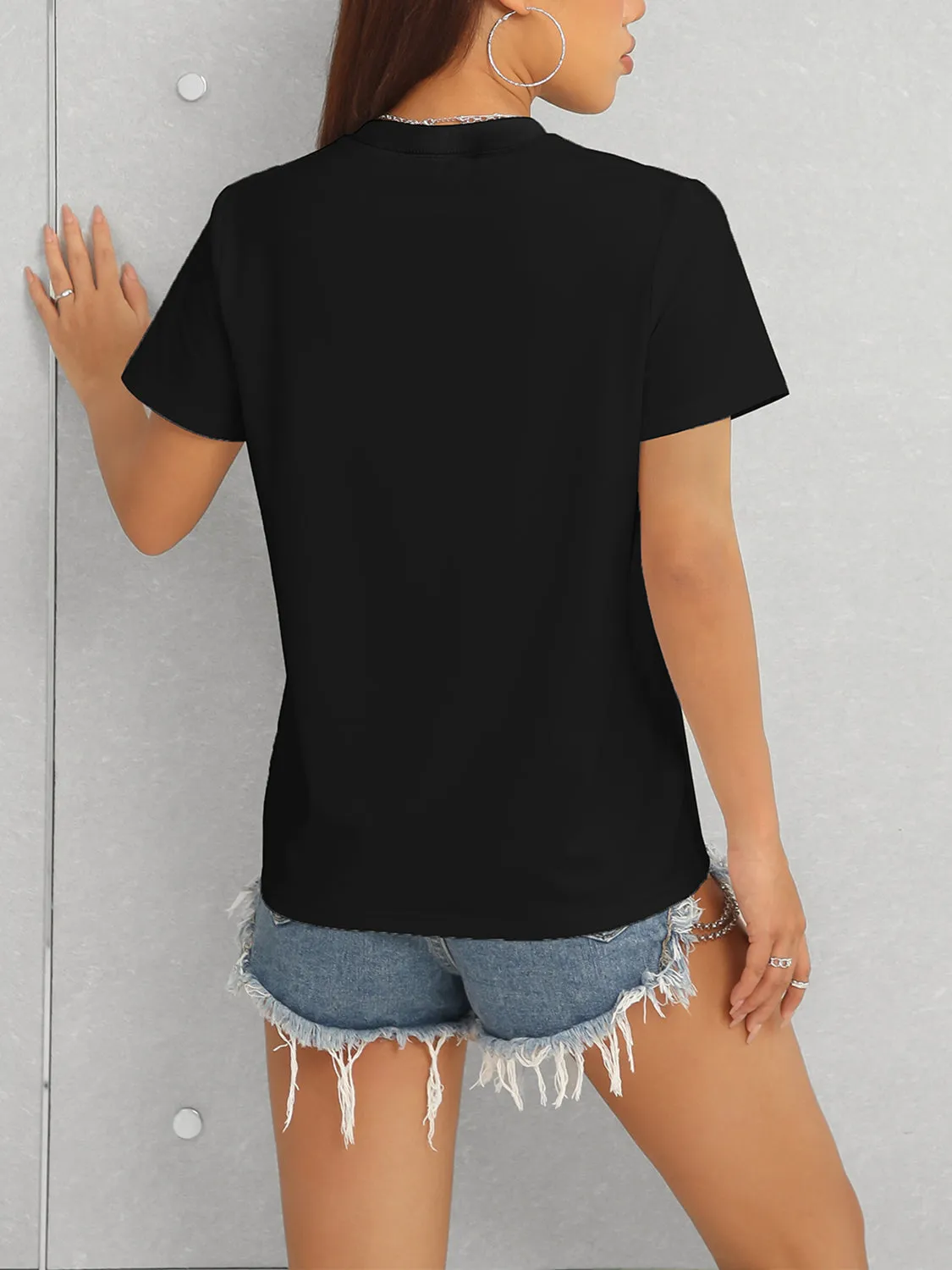 🖤 Heart Round Neck Short Sleeve T-Shirt 🖤