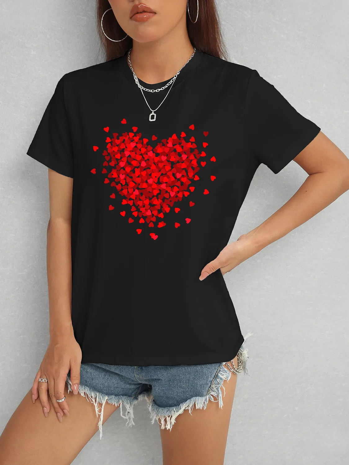 🖤 Heart Round Neck Short Sleeve T-Shirt 🖤