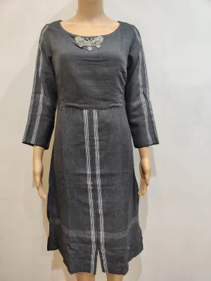 Gul Mehandee Kurti