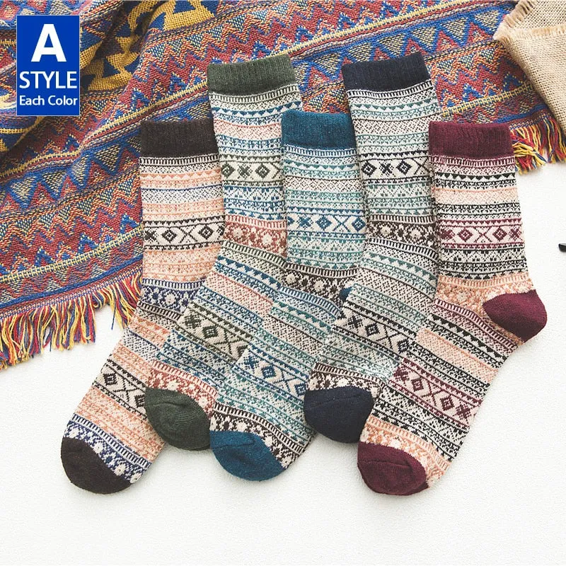 HSS Brand 5 Pairs Winter Men's Socks Thicken Sheep's Wool Socks Warm Men Retro Style Colorful Fashion Man Socks For Snow boots