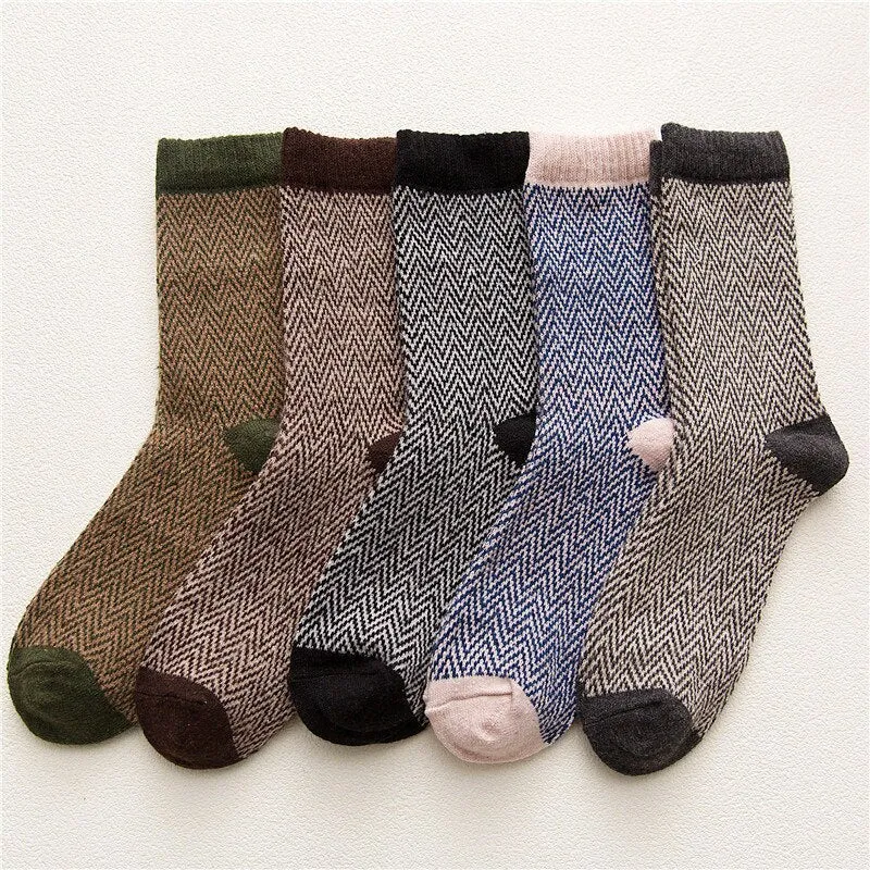 HSS Brand 5 Pairs Winter Men's Socks Thicken Sheep's Wool Socks Warm Men Retro Style Colorful Fashion Man Socks For Snow boots