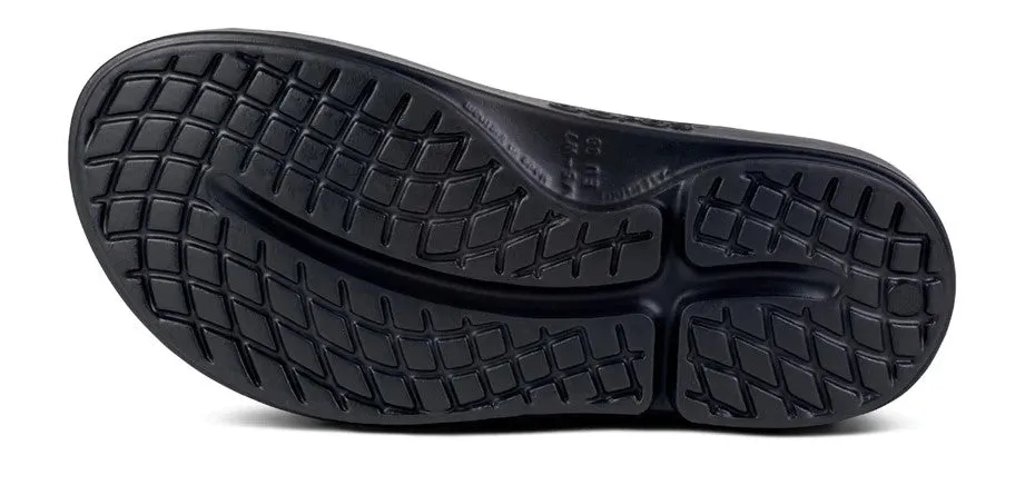 Women's Oofos Ooahh Luxe Slide 1101MDNHTSPEC Color:  Midnight Spectre